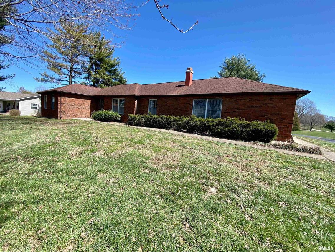 2301 Old Creal Springs Rd., Marion, IL 62959