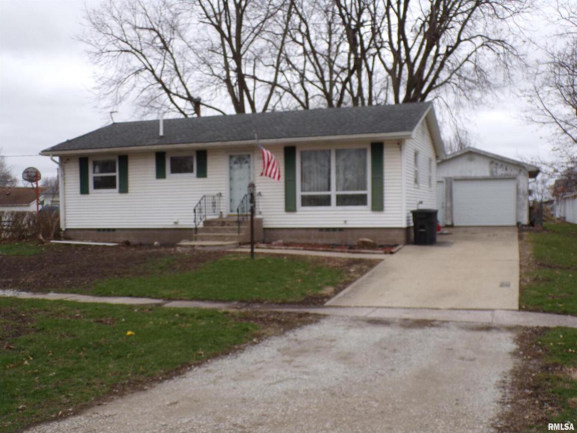 309 N 5th Ave., New Windsor, IL 61465