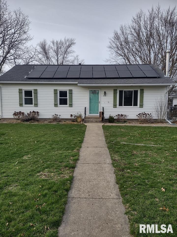 318 School St., Cambridge, IL 61238