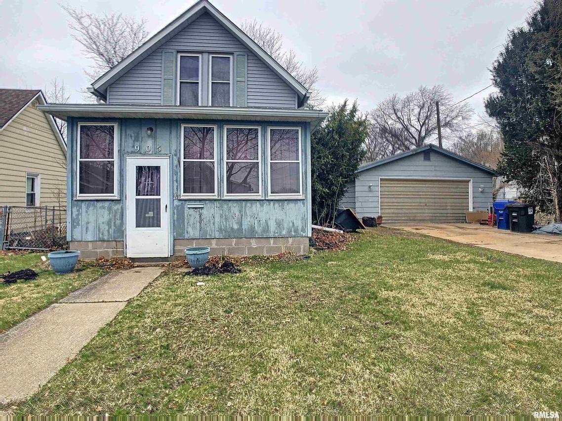 905 29th St., Moline, IL 61265