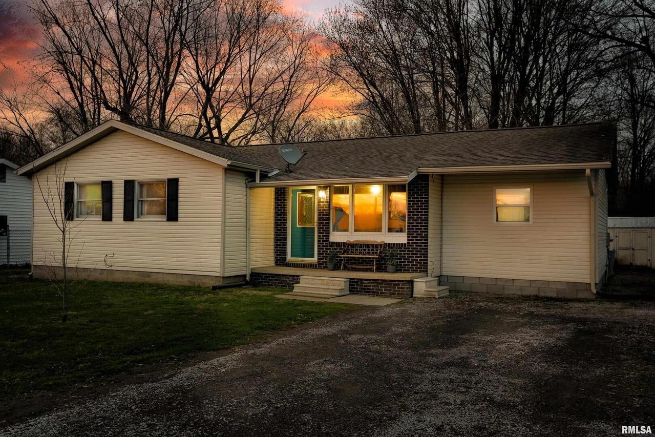 14208 Jeffery Mine Rd., Johnston City, IL 62951