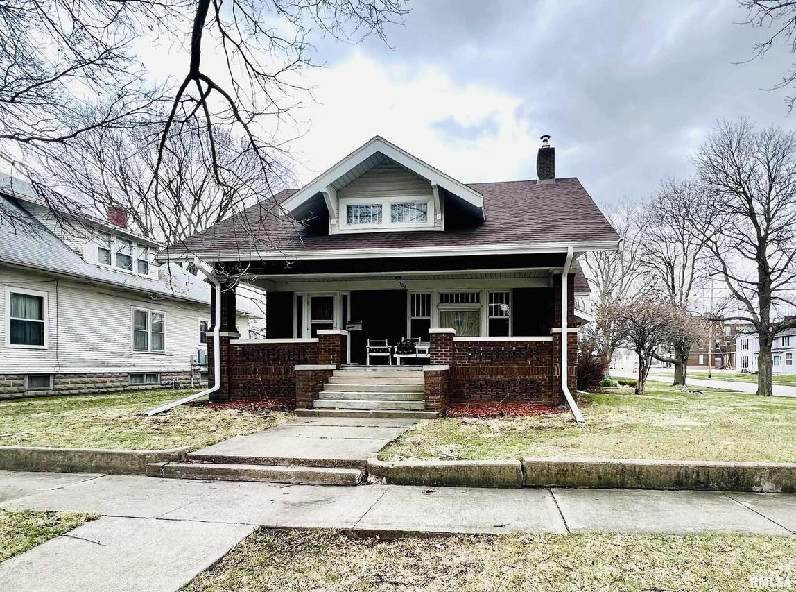 306 NW 3rd Ave., Aledo, IL 61231