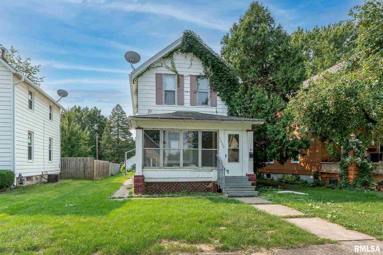 1430 24th Ave., Moline, IL 61265