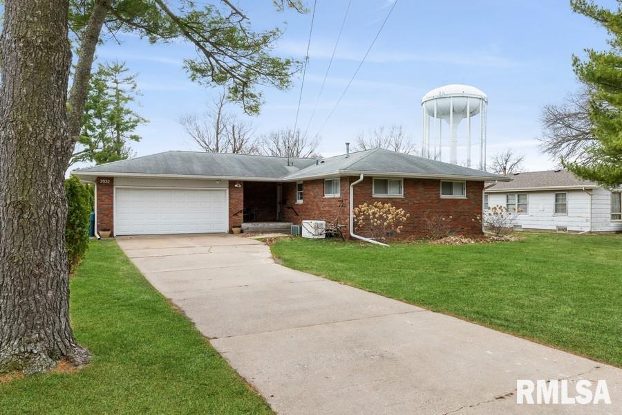 3932 29th Ave., Rock Island, IL 61201