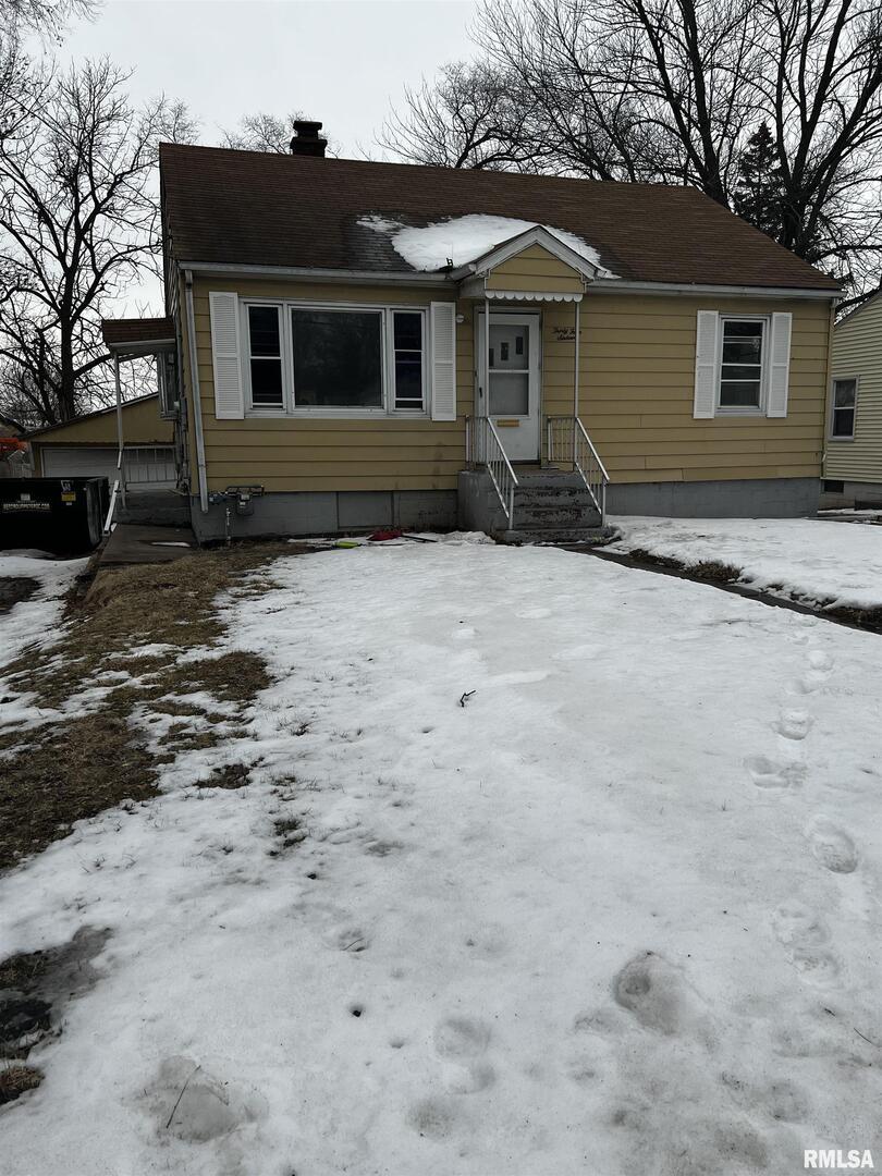 3416 9th St., Rock Island, IL 61201