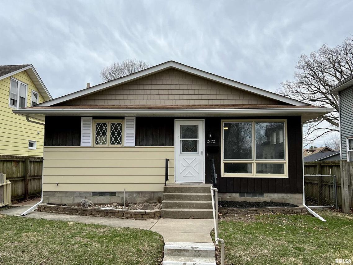 2422 20th Ave., Rock Island, IL 61201