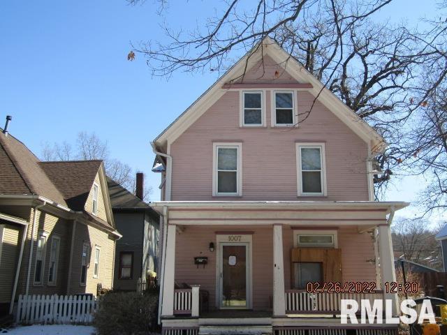 1007 19th St., Rock Island, IL 61201