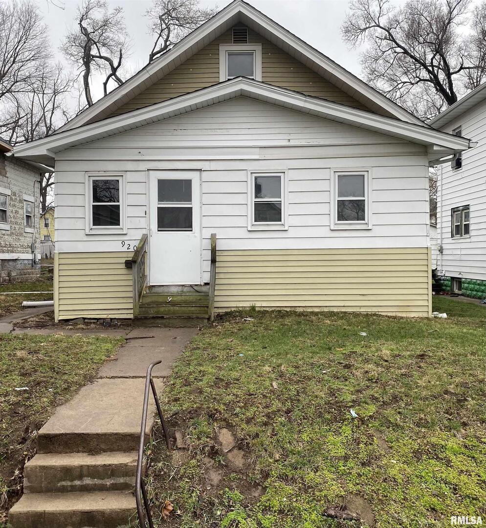 920 14th Ave., Rock Island, IL 61201