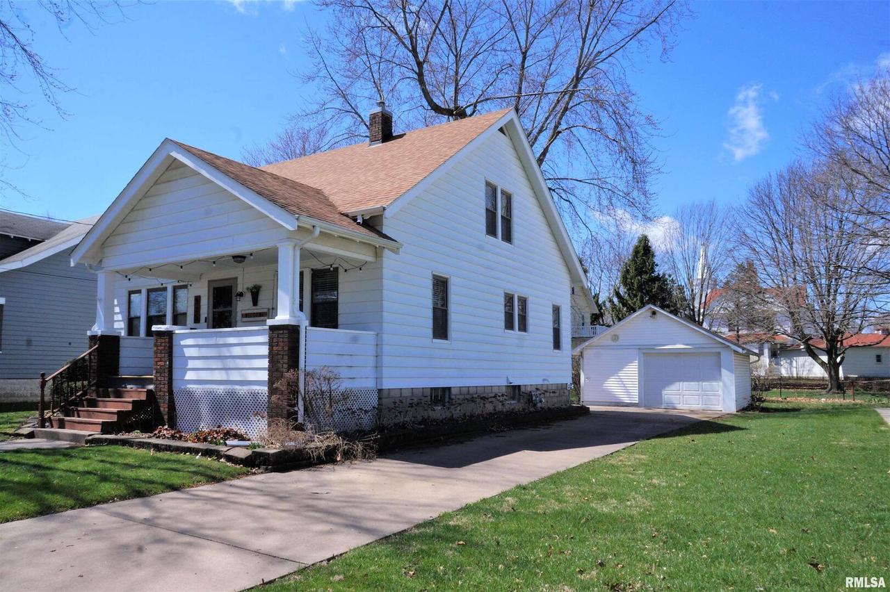 325 S Oakwood Ave., Geneseo, IL 61254