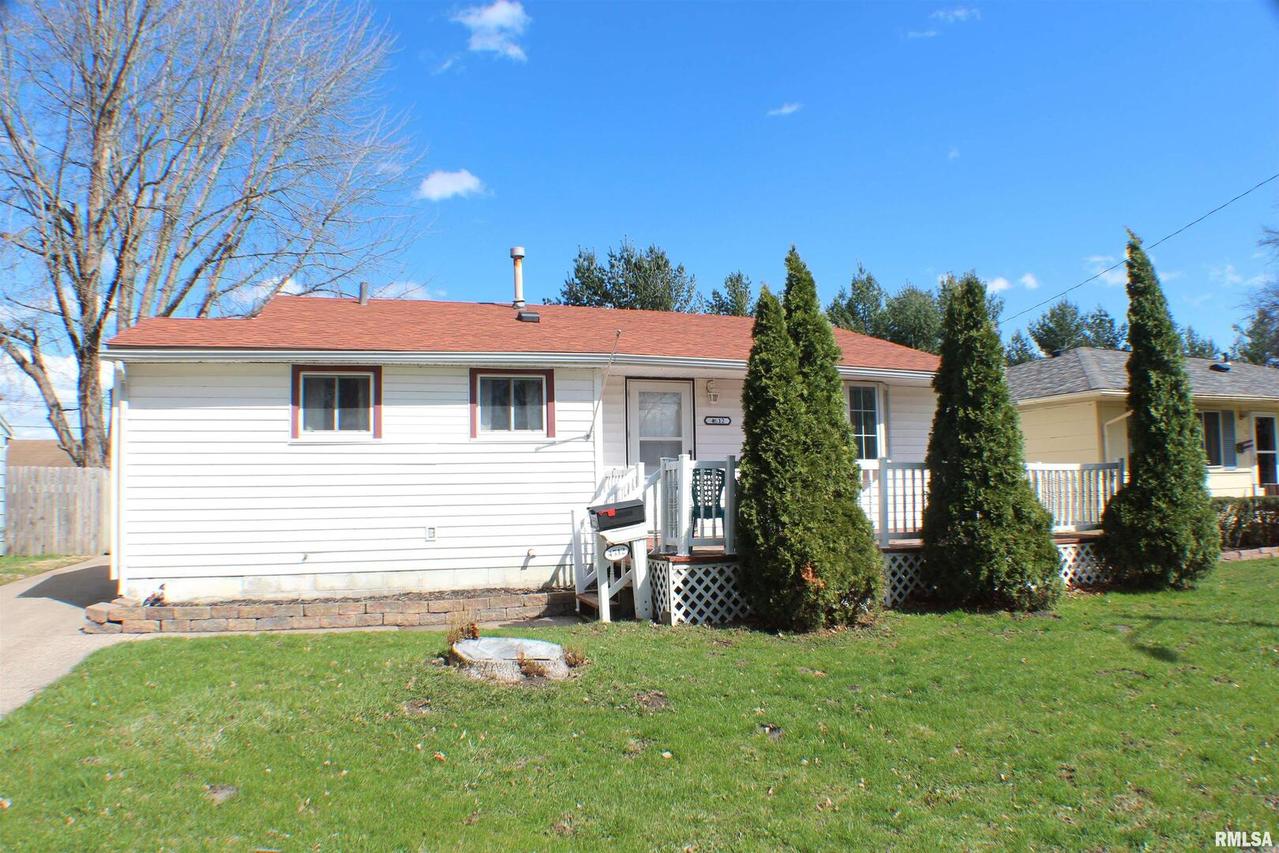 4512 51st St., Moline, IL 61265