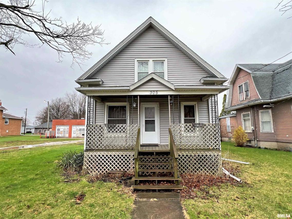 305 Main St., Osco, IL 61274