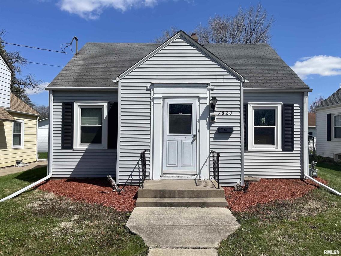 1820 33rd St., Moline, IL 61265