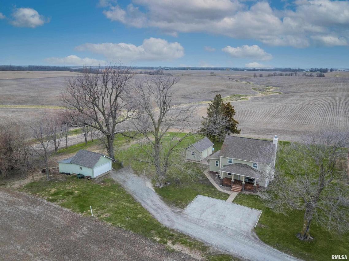 1032 335th St., New Windsor, IL 61465