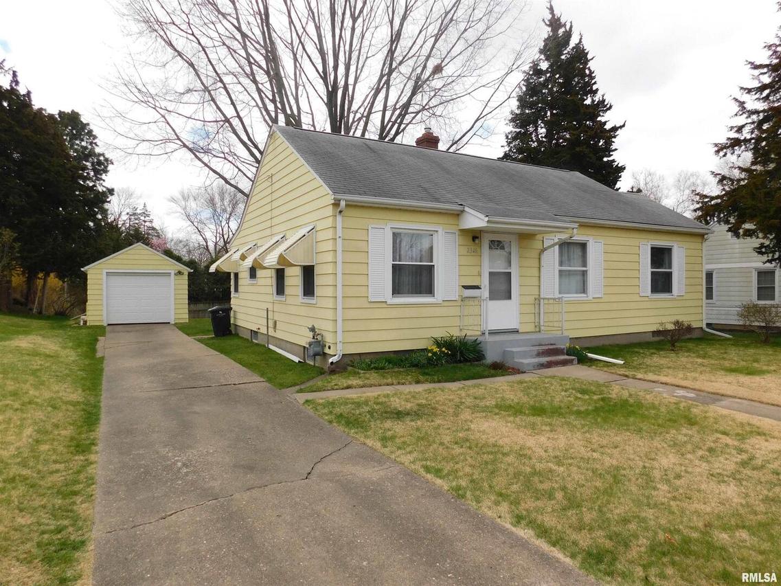 2316 20 1/2 Ave., Rock Island, IL 61201