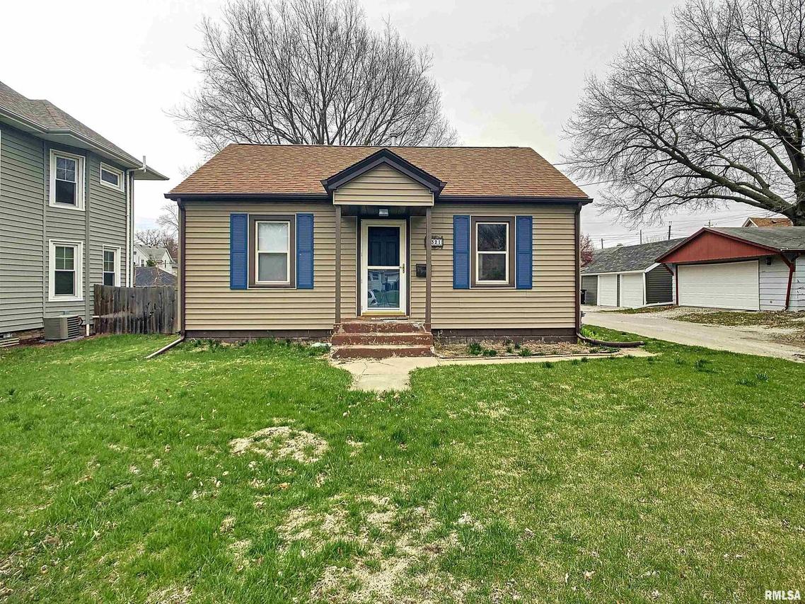 1321 43rd St., Rock Island, IL 61201