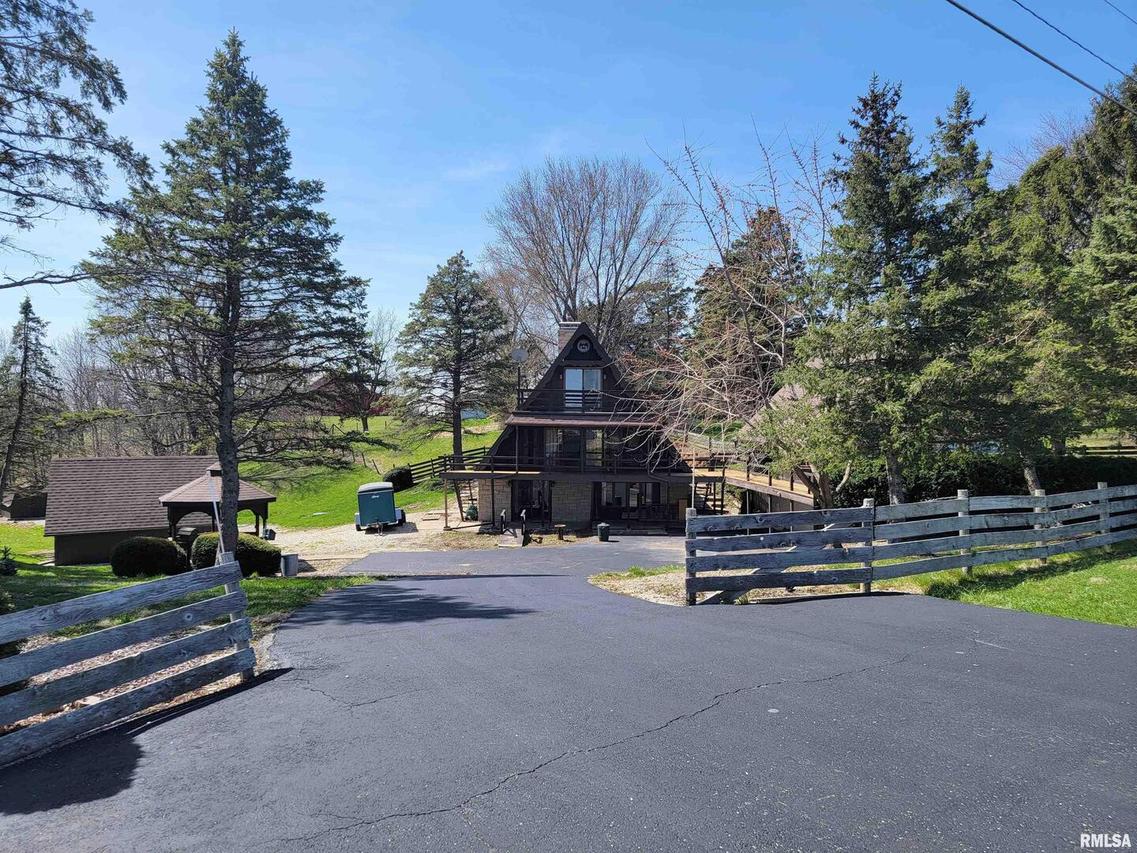 10251 Wolf Rd., Geneseo, IL 61254