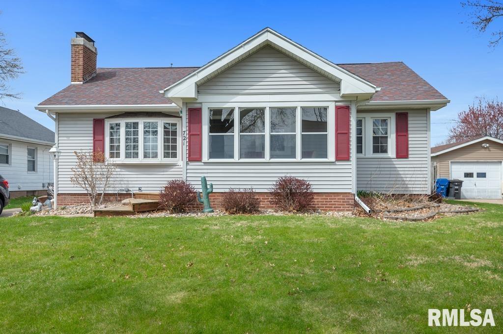 721 26th Ave., Moline, IL 61265