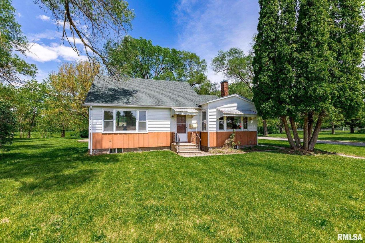 1919 Coyne Center Rd., Milan, IL 61264