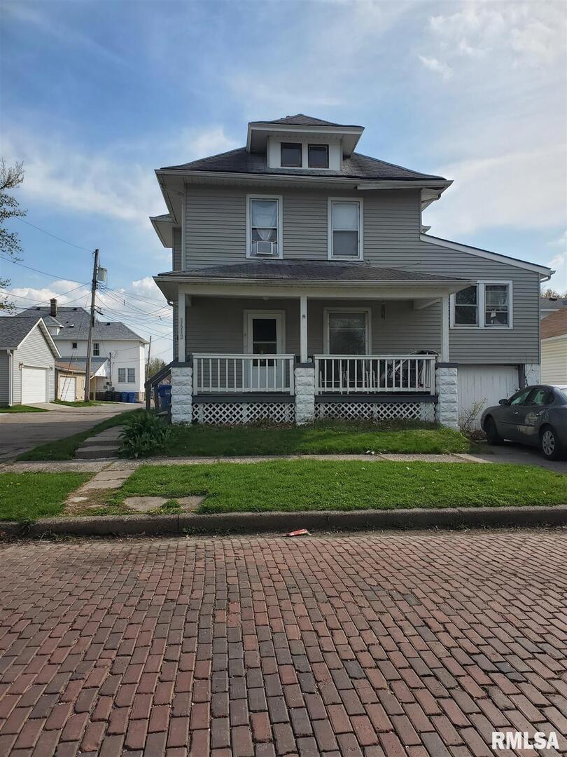 1612 15th Ave., Moline, IL 61265