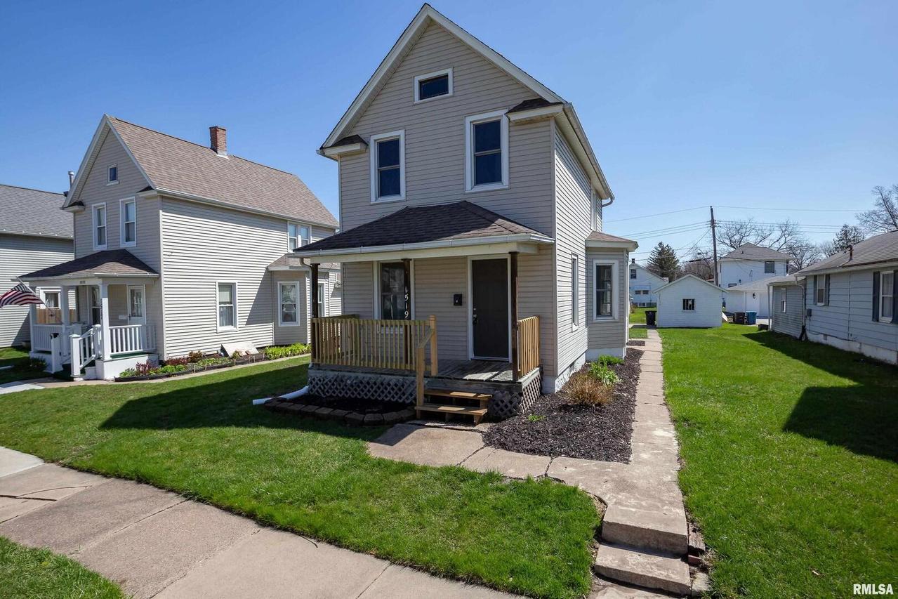 1519 42nd St., Rock Island, IL 61265