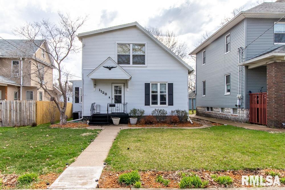 1128 25th St., Moline, IL 61265