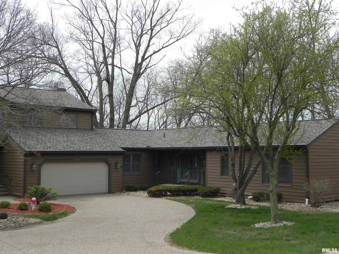 2810 32nd Avenue Dr. #9, Moline, IL 61265