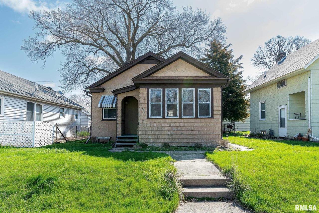 2314 6th Street Ct., East Moline, IL 61244