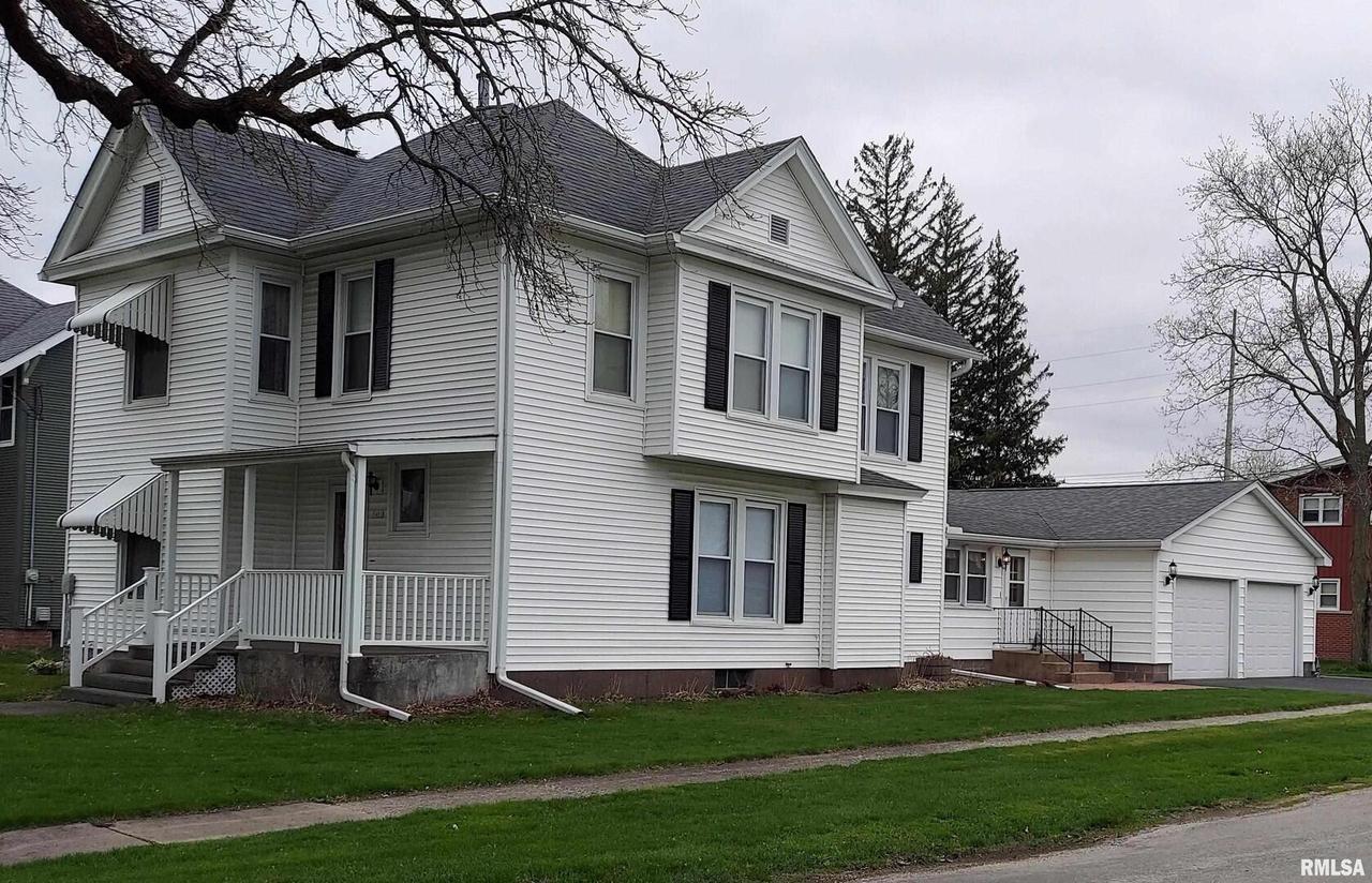 1401 13th St., Viola, IL 61486