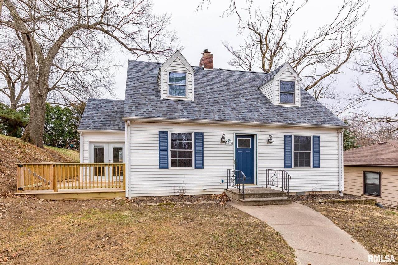 2714 11th Ave. #B, Moline, IL 61265