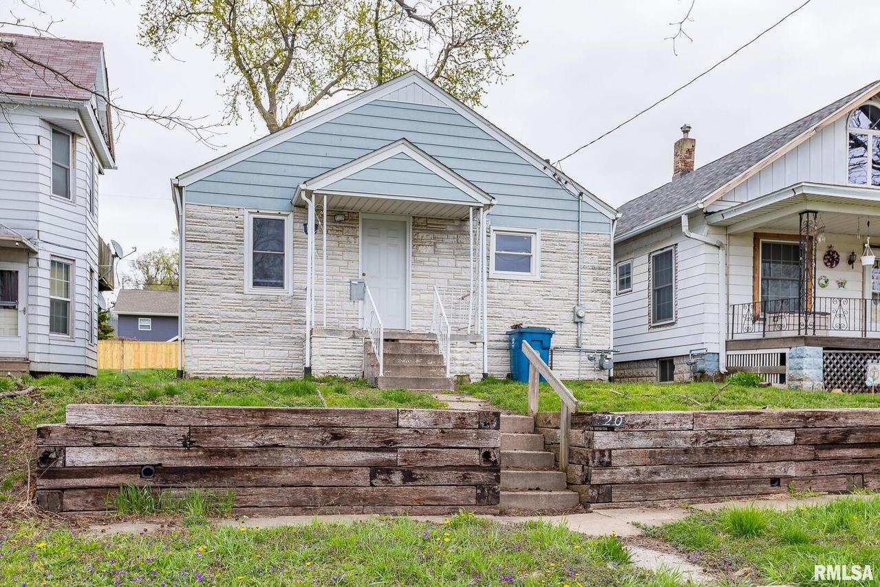 120 20th St., East Moline, IL 61244