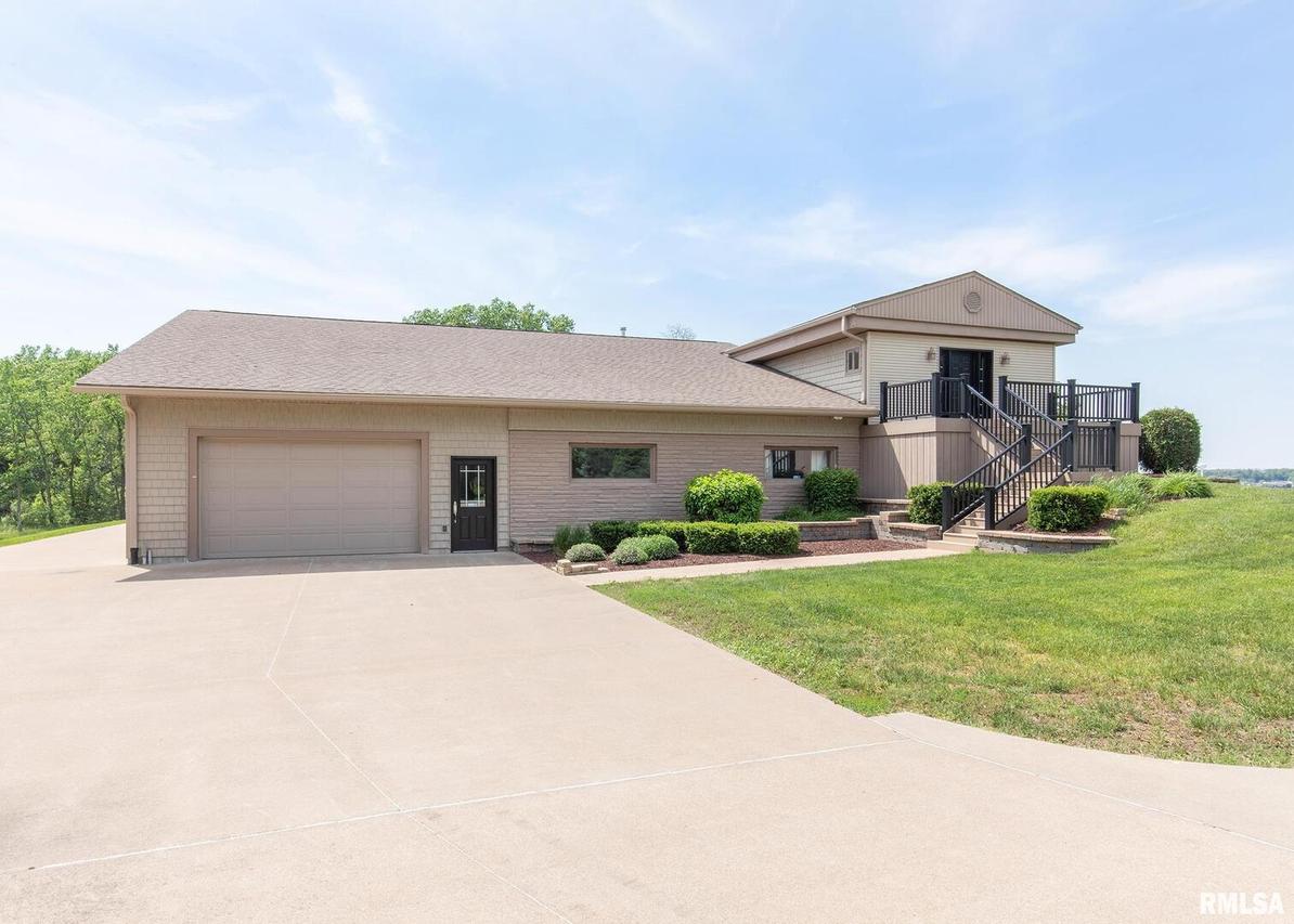 1734 7th Ave., Rapids City, IL 61278