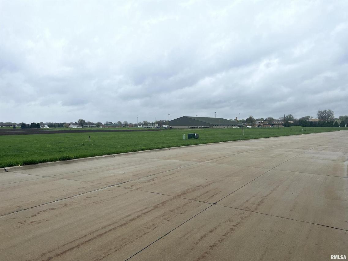 819 Darnall Dr., Geneseo, IL 61254