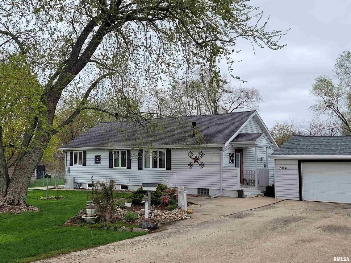 804 W Elk St., Geneseo, IL