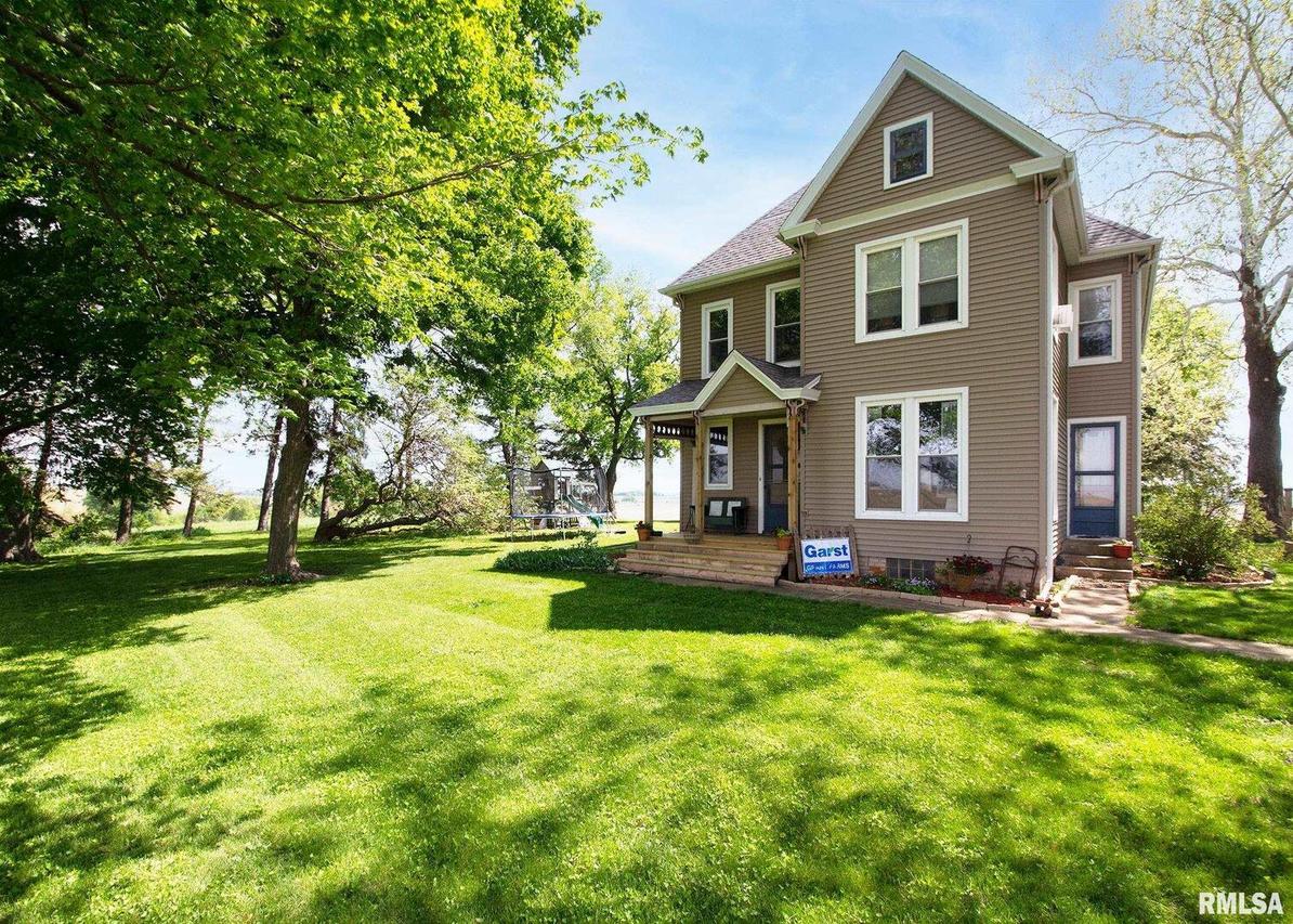 12780 E 2200th St., Atkinson, IL 61235