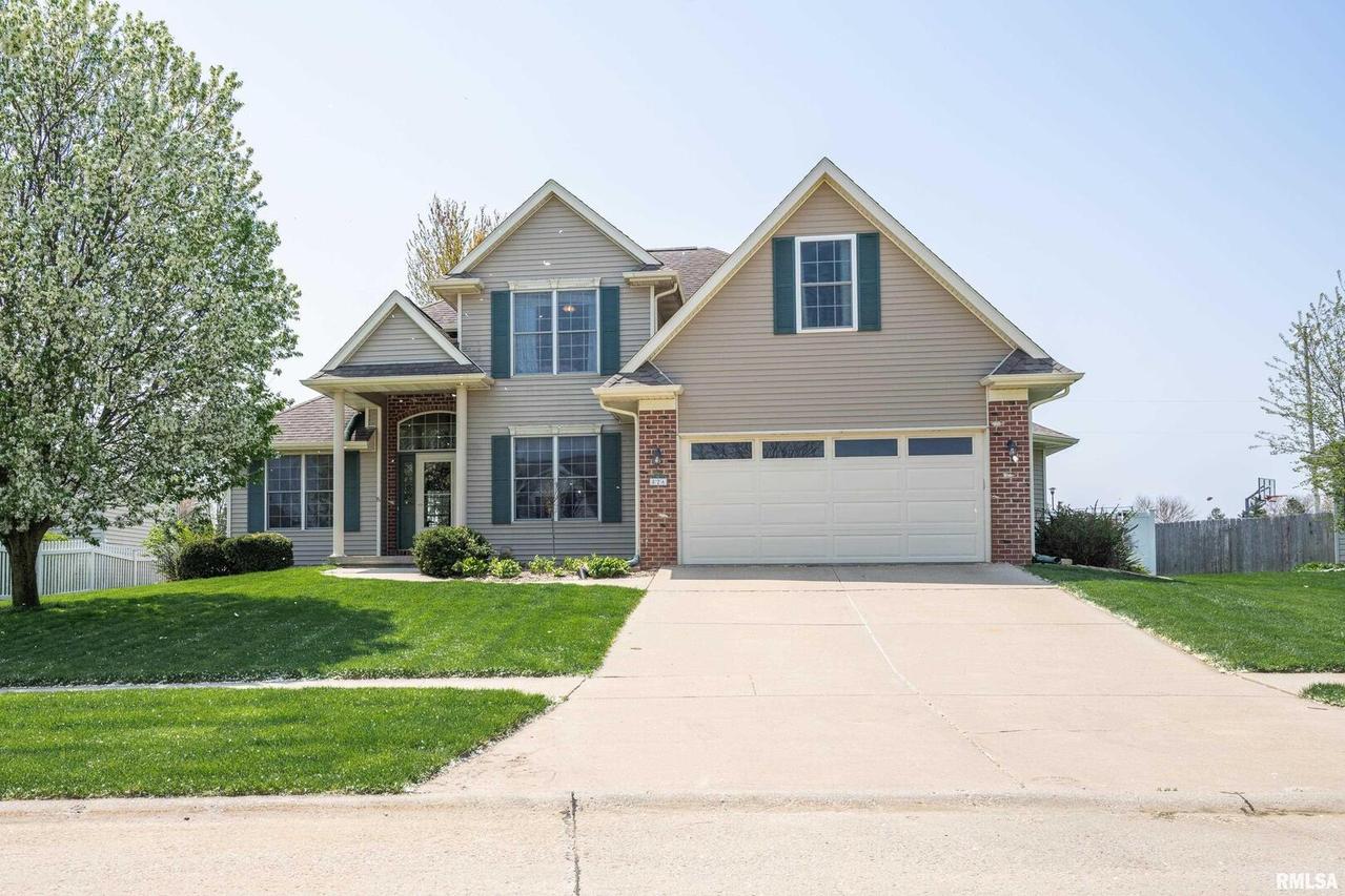 826 Stone Church Ln., Geneseo, IL 61254