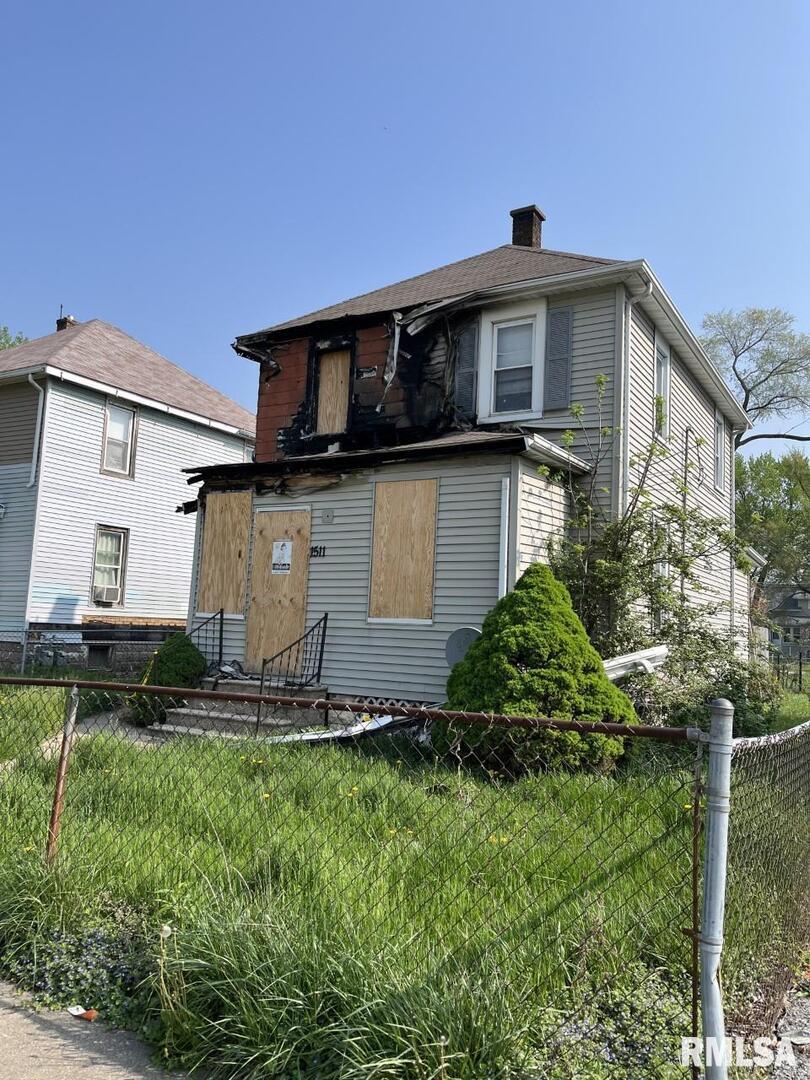 1511 12th Ave., East Moline, IL 61244