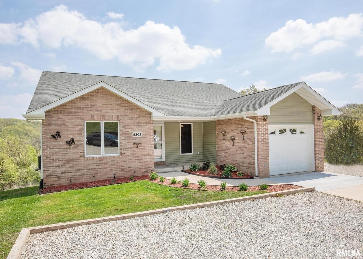 8303 140th St., Taylor Ridge, IL 61284