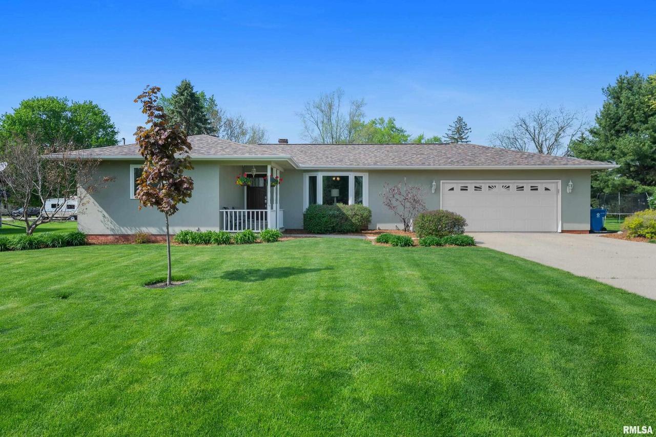 207 6th St., Sherrard, IL 61281