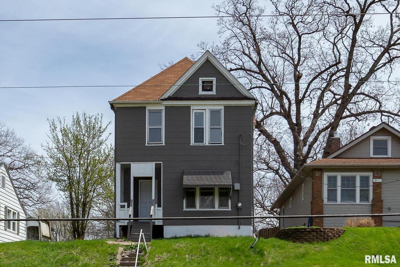 914 25th St., Moline, IL 61265