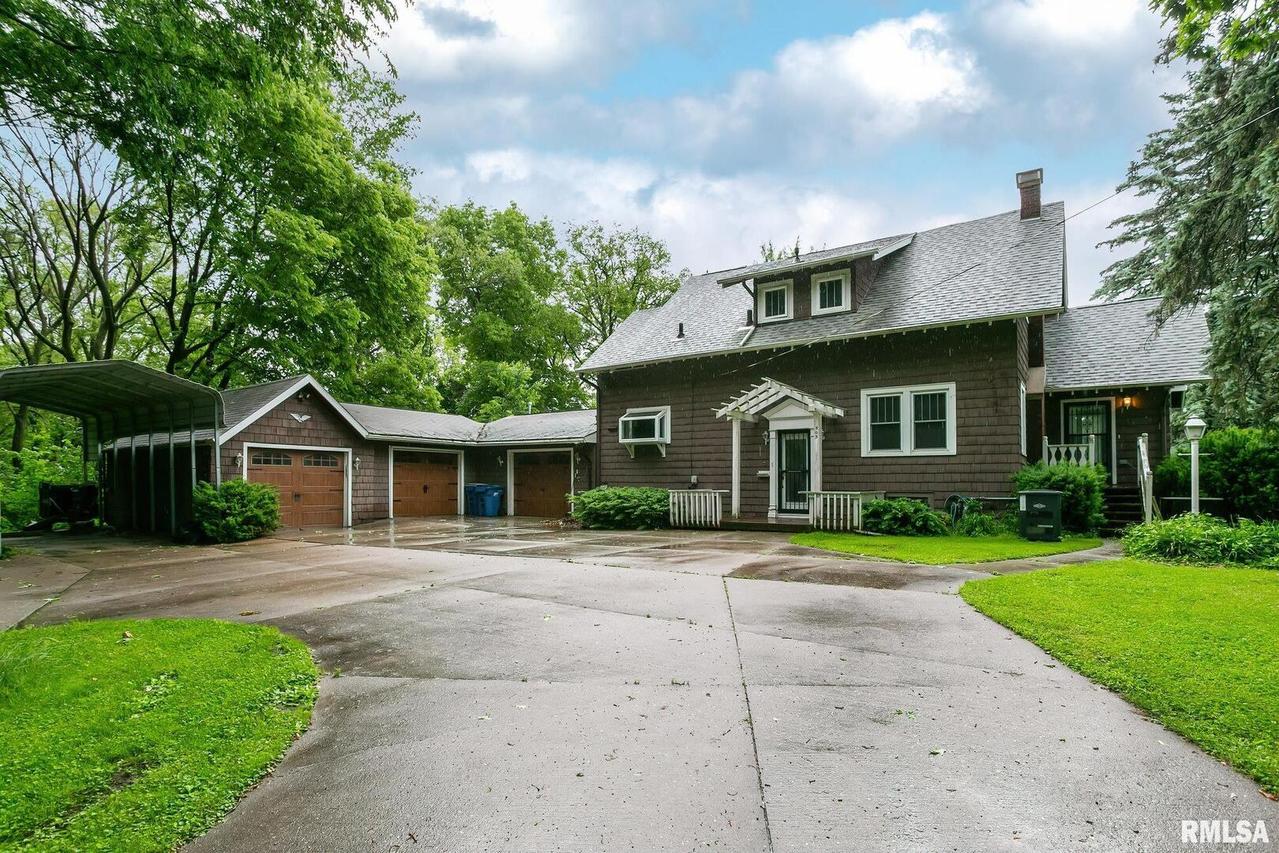 505 10th St., Silvis, IL 61282