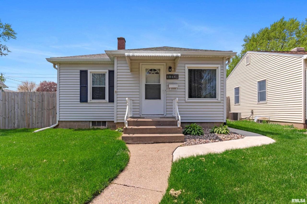 1844 39th St., Rock Island, IL 61201