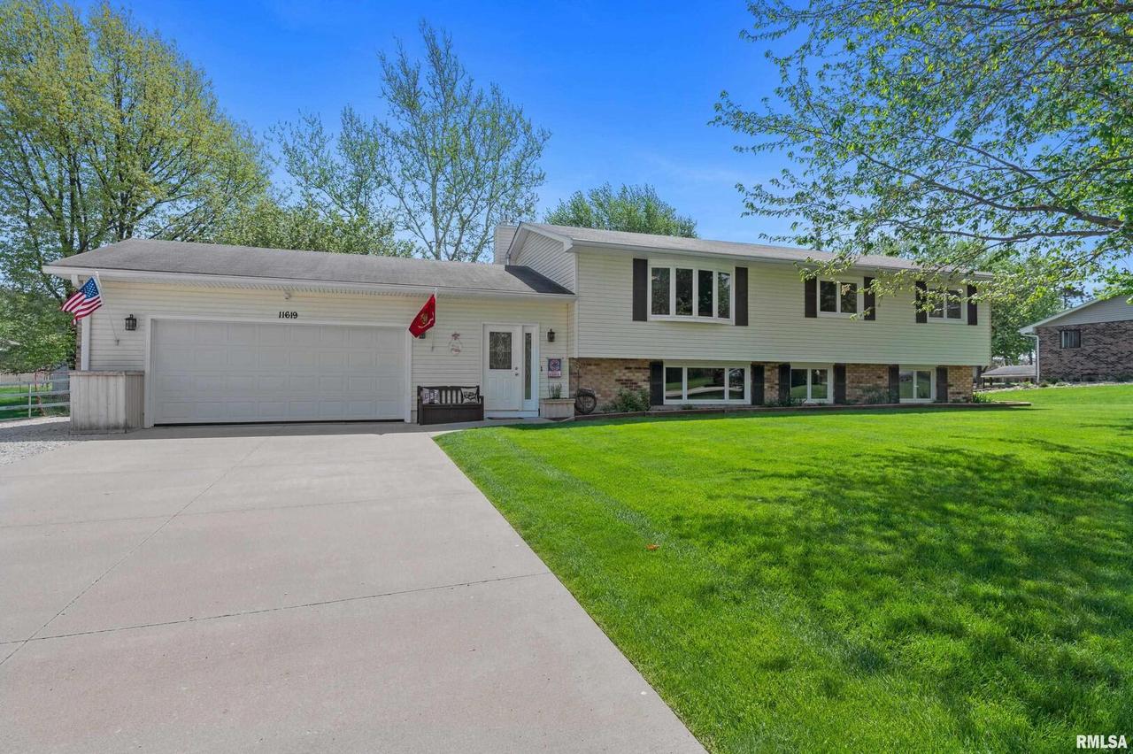 11619 6th St., Milan, IL 61264