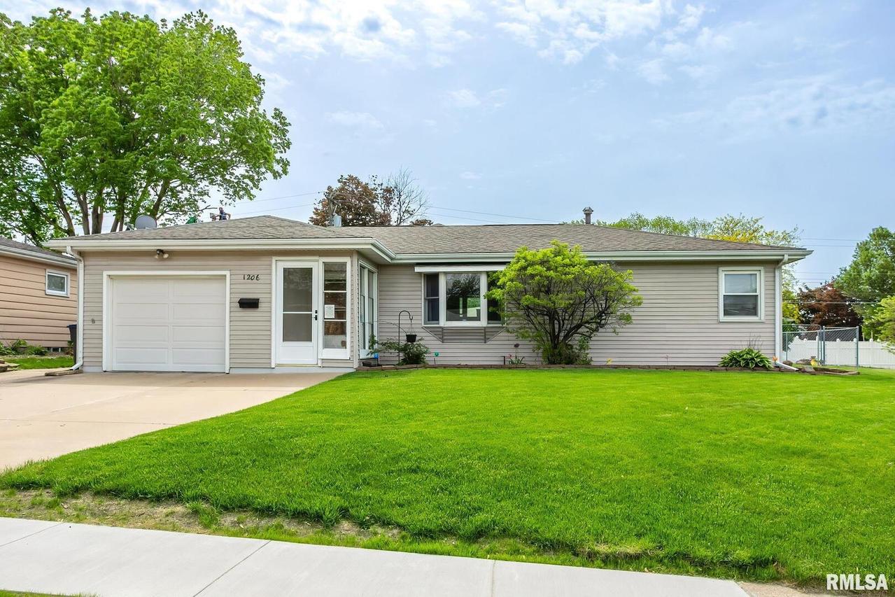 1206 4th St., Milan, IL 61264