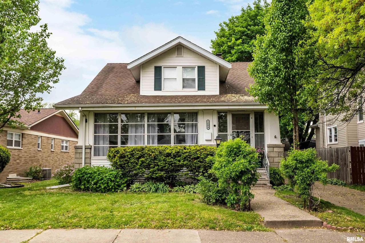 1604 37th St., Rock Island, IL 61201
