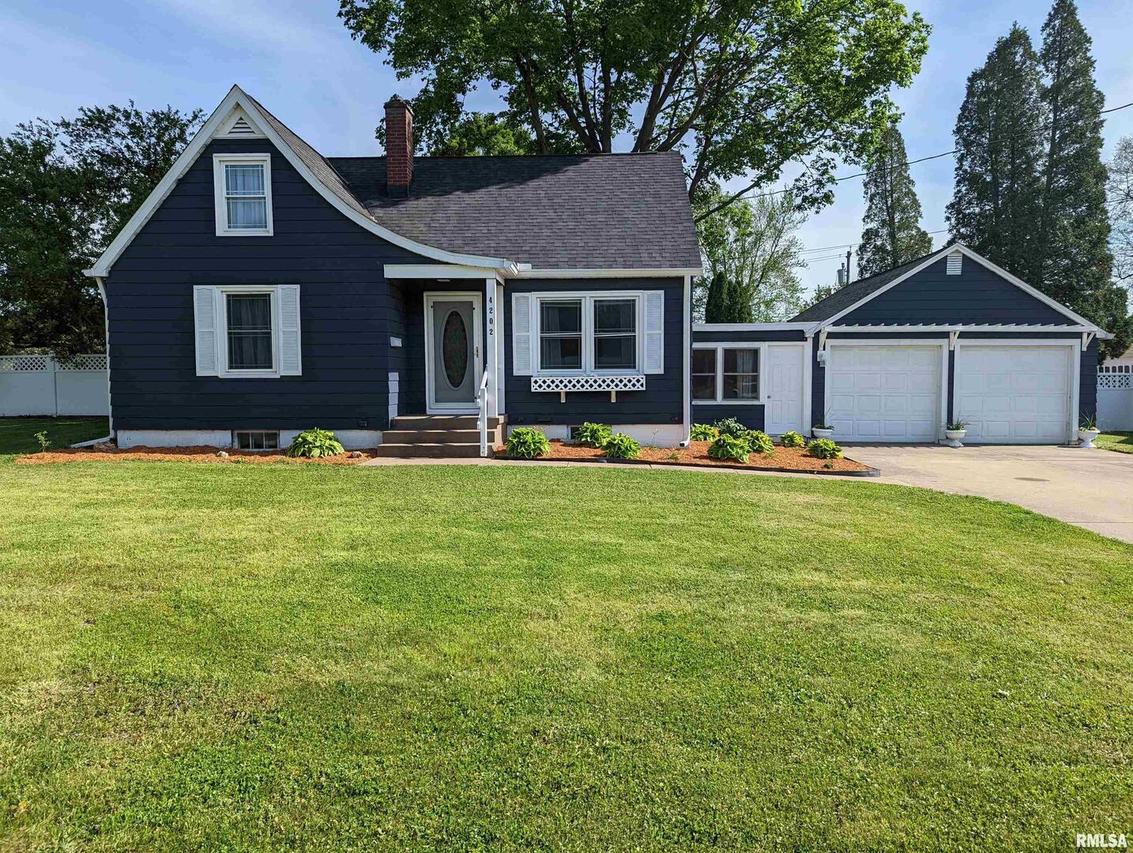 4202 21st Ave., Moline, IL 61265