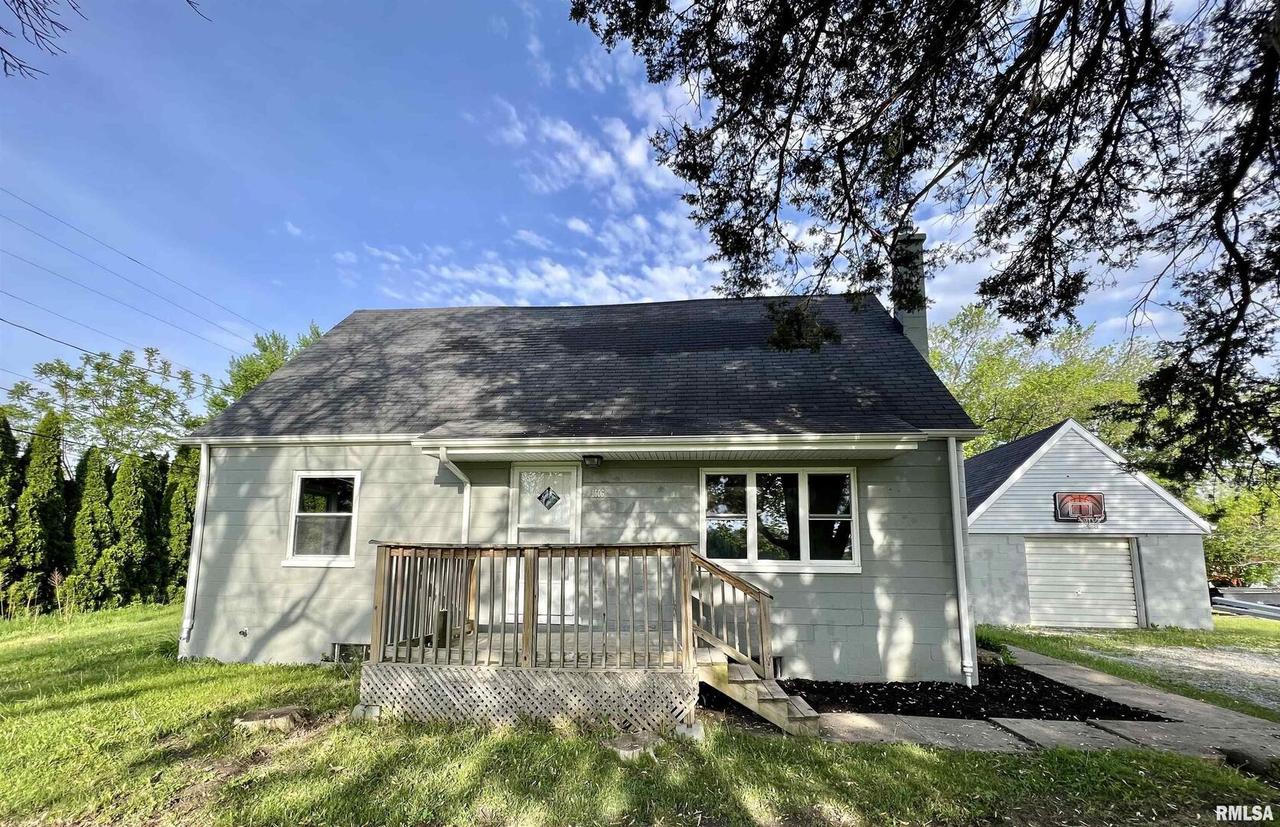 1606 Coyne Center Rd., Milan, IL 61264