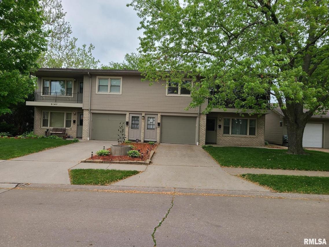 3343 56th St., Moline, IL 61265