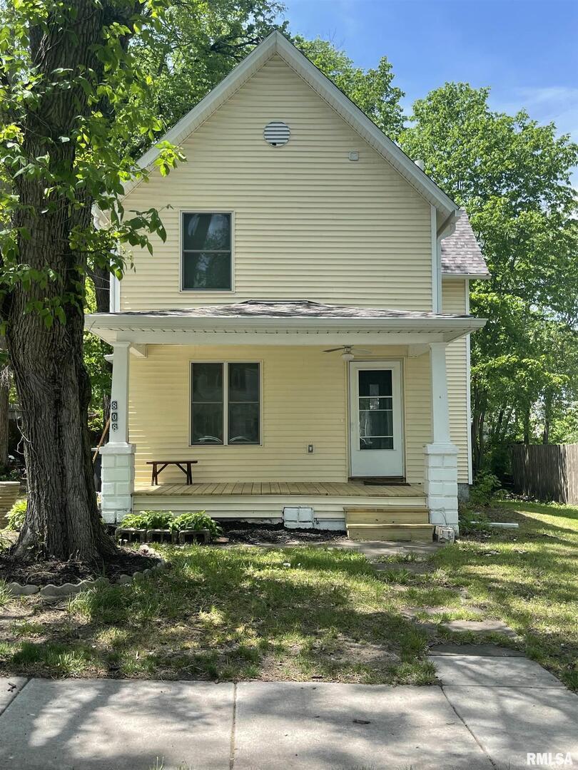 808 42nd St., Rock Island, IL 61201