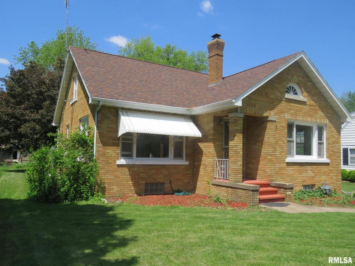 219 N Main St., Cambridge, IL 61238