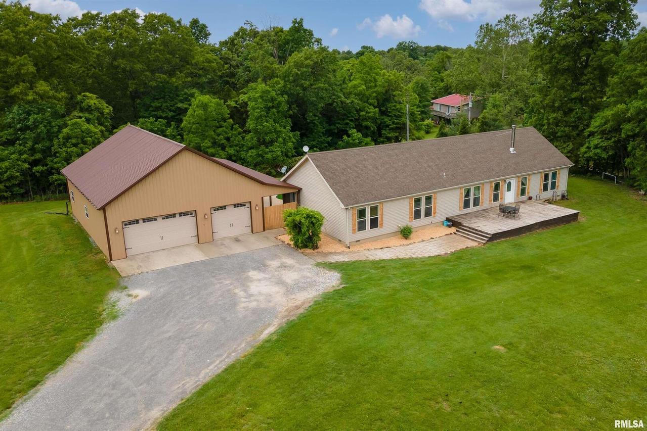 2595 S Wolf Creek Rd., Carbondale, IL 62902